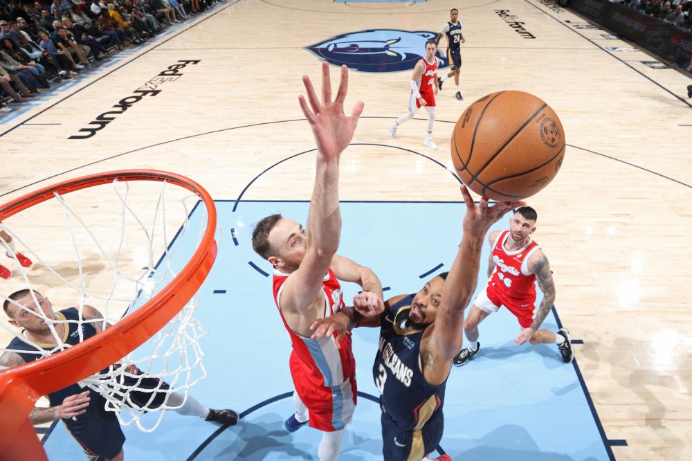 巴萨在防线 巴萨在防线